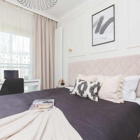 Mennica Residence Central Apartment By Renters Prestige Warszawa Eksteriør billede