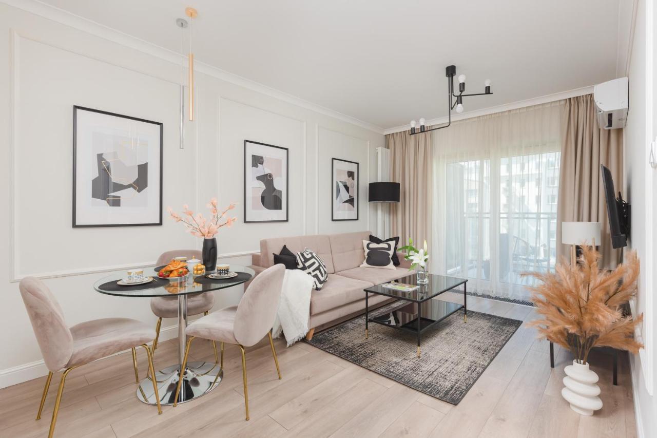 Mennica Residence Central Apartment By Renters Prestige Warszawa Eksteriør billede