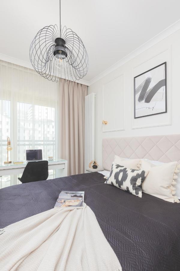 Mennica Residence Central Apartment By Renters Prestige Warszawa Eksteriør billede